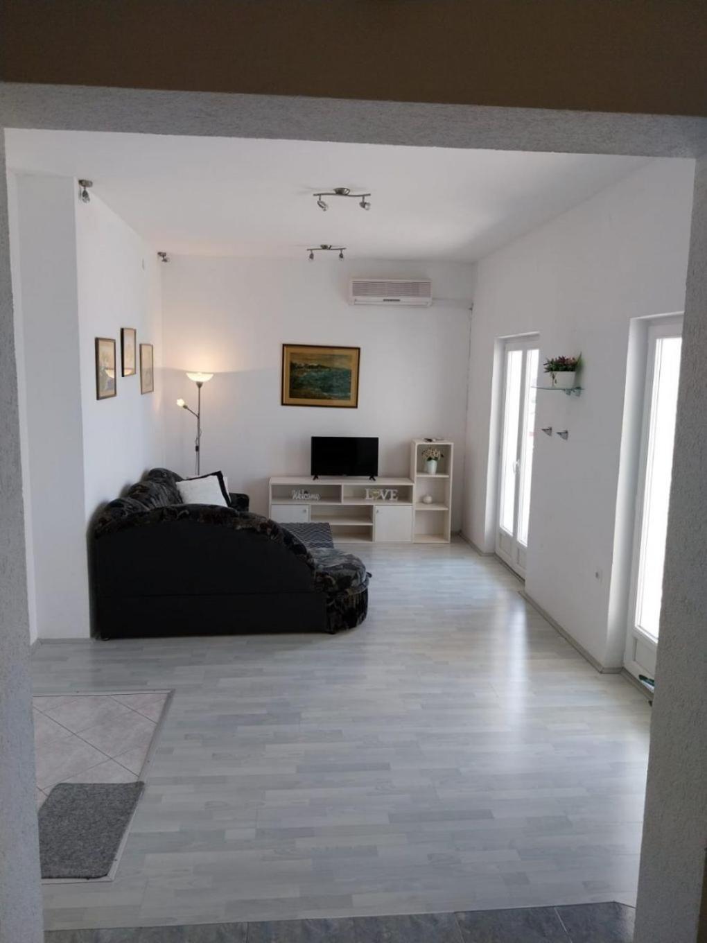 Apartments Josip Baška Voda Zewnętrze zdjęcie