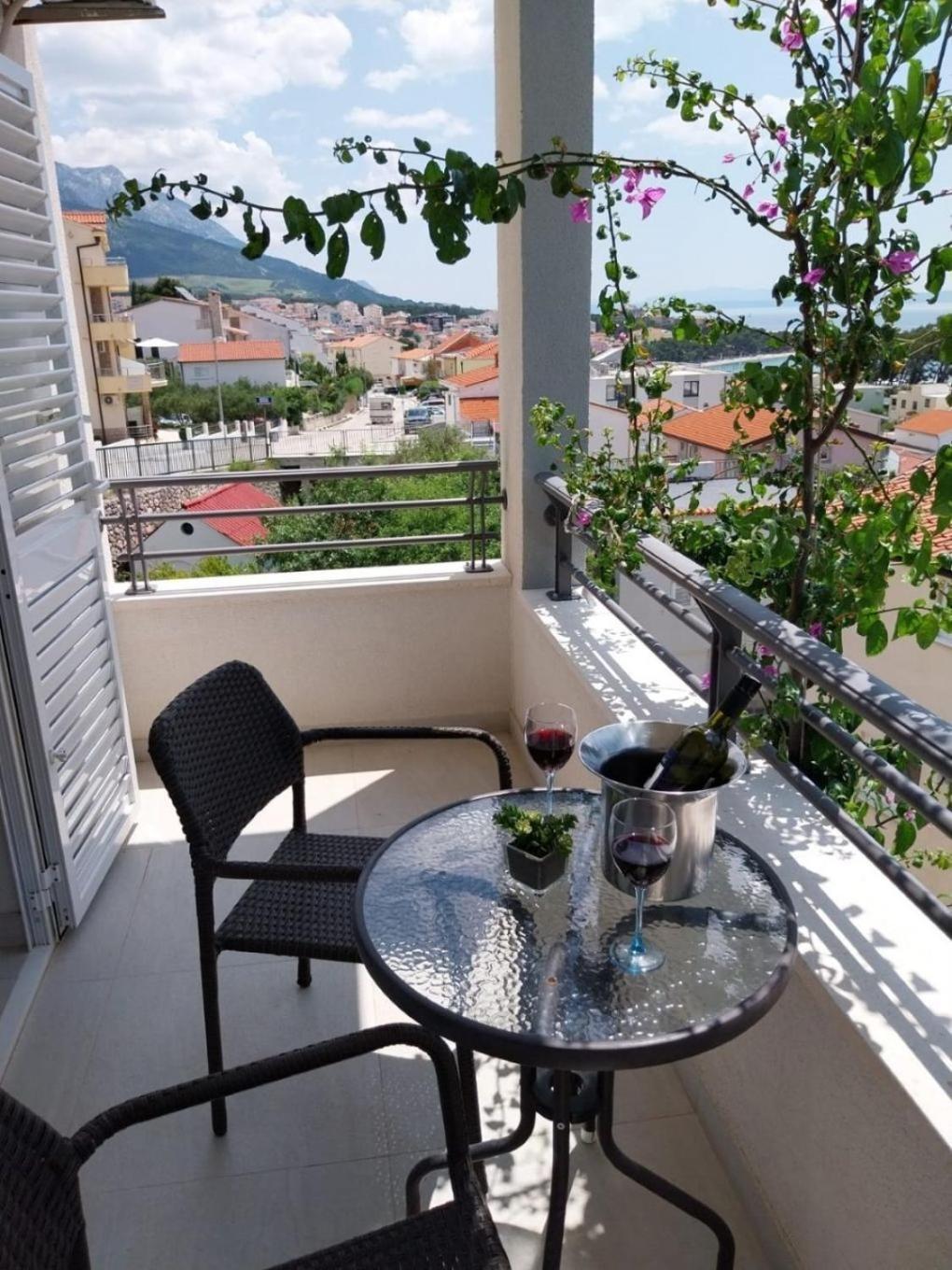 Apartments Josip Baška Voda Zewnętrze zdjęcie
