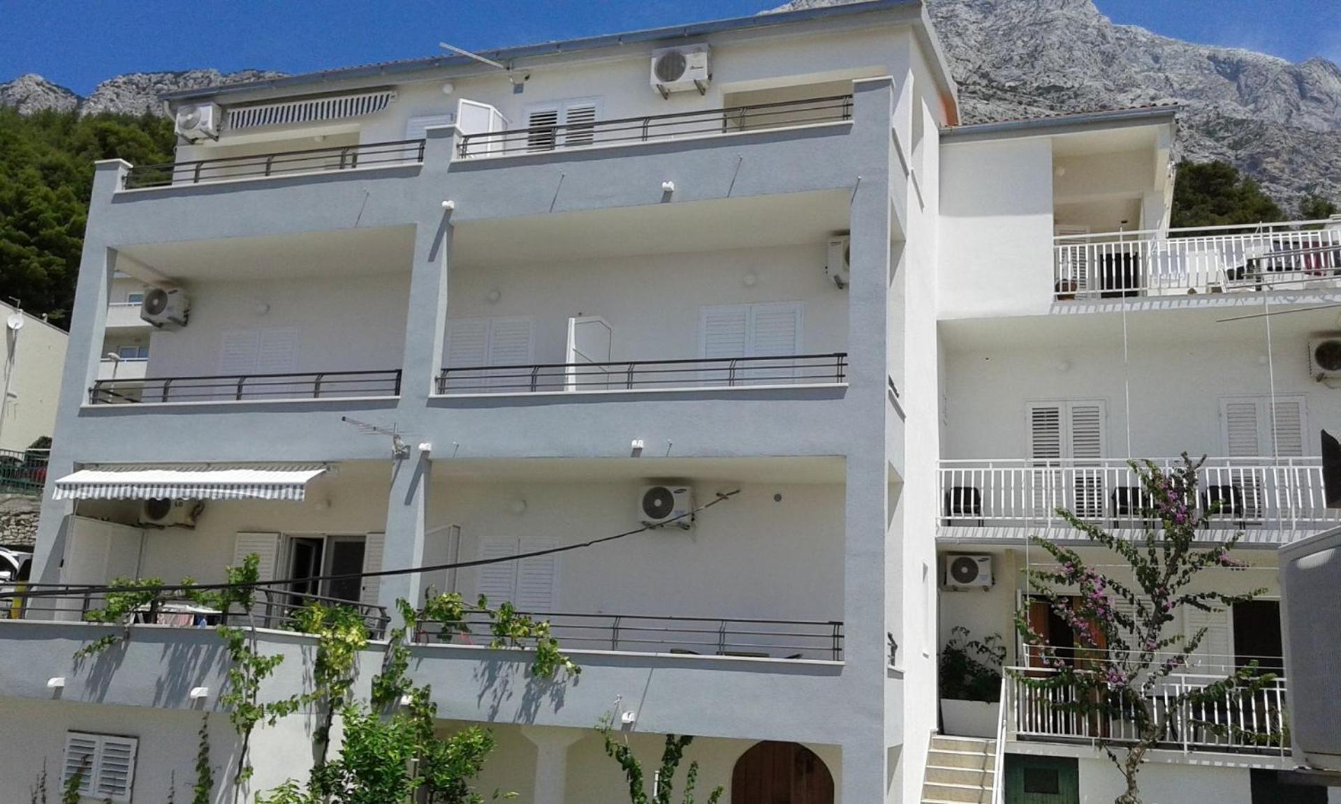 Apartments Josip Baška Voda Zewnętrze zdjęcie